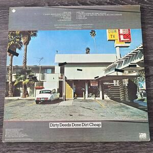 AC/DC - Dirty Deeds Done Dirt Cheap XSD16033 Near Mint Vinyl Record LP AJ12